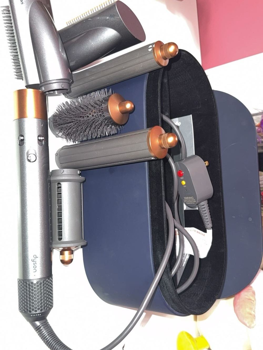 Dyson Multi-Styling - Picture 2 of 6